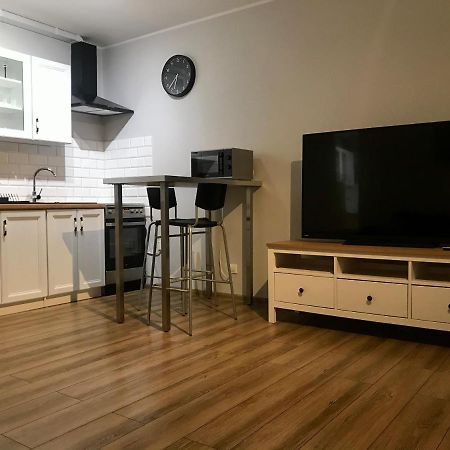 Апартаменты Apartament Matia Studio Еленя-Гура Экстерьер фото
